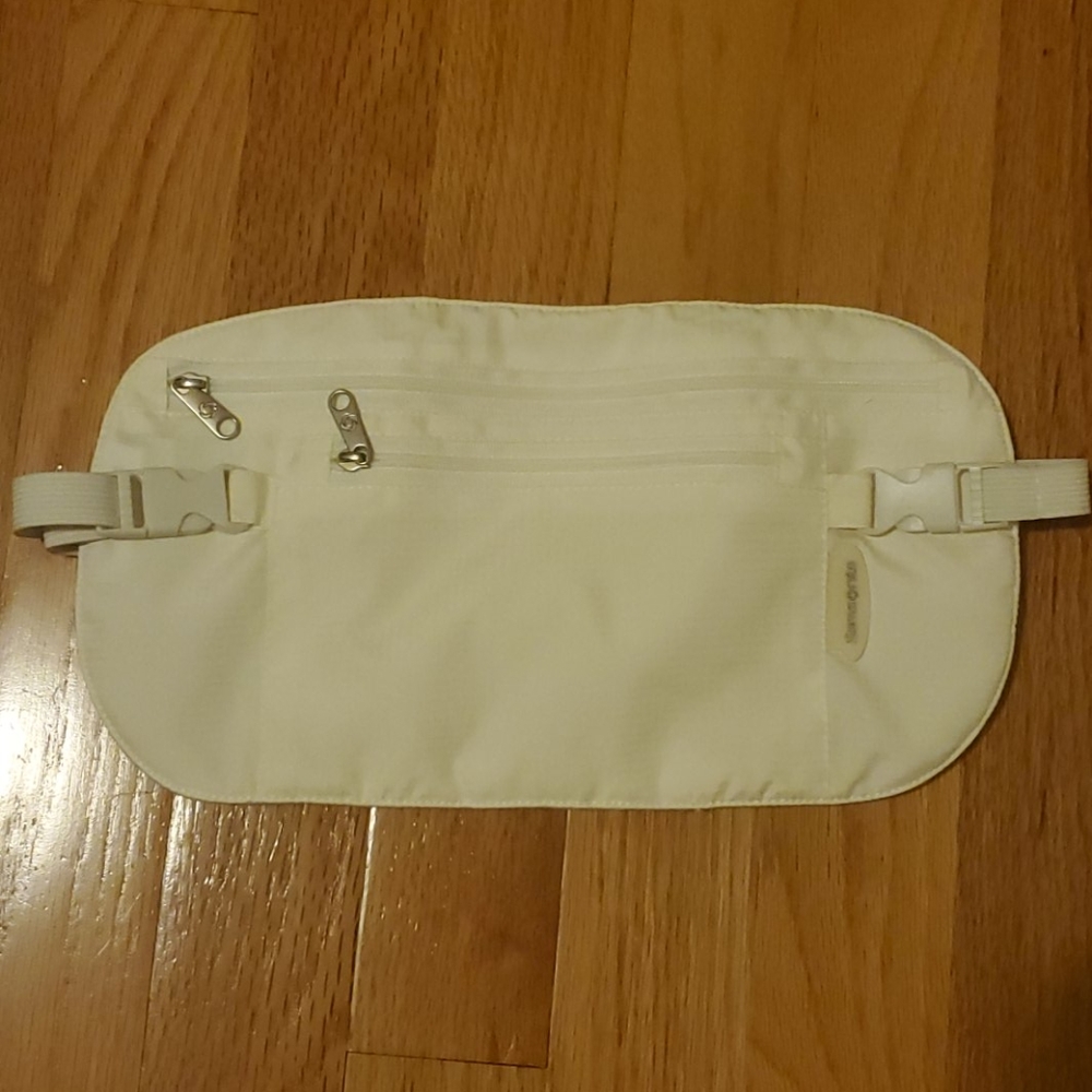 Samsonite White Fanny Pack